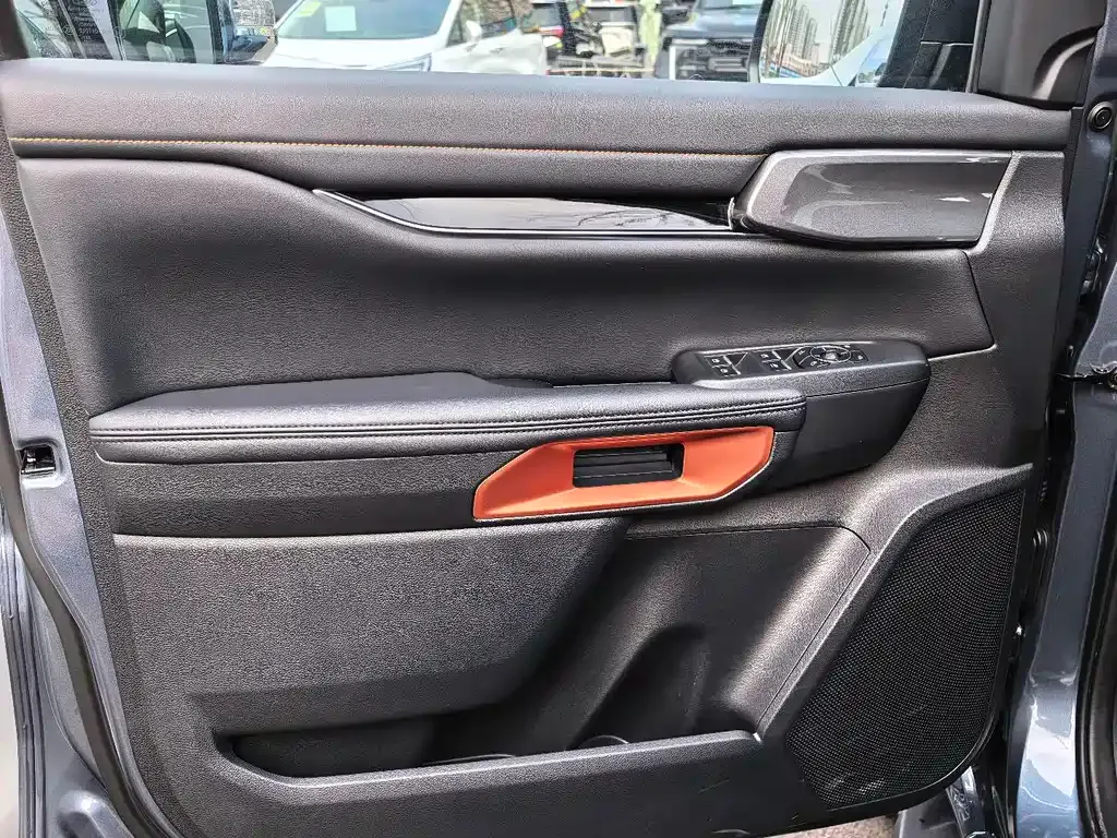 Ford Ranger — фото 10
