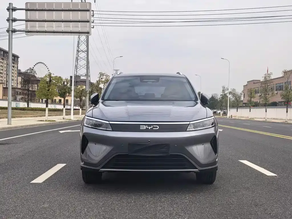 BYD Seal 05 DM-i — фото 7