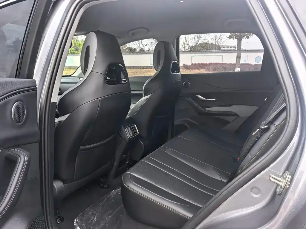 BYD Seal 05 DM-i — фото 2