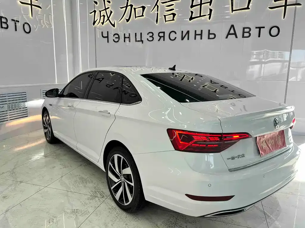 Volkswagen Sagitar — фото 4