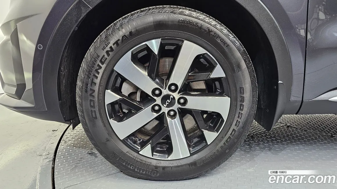 Kia Sorento — фото 7