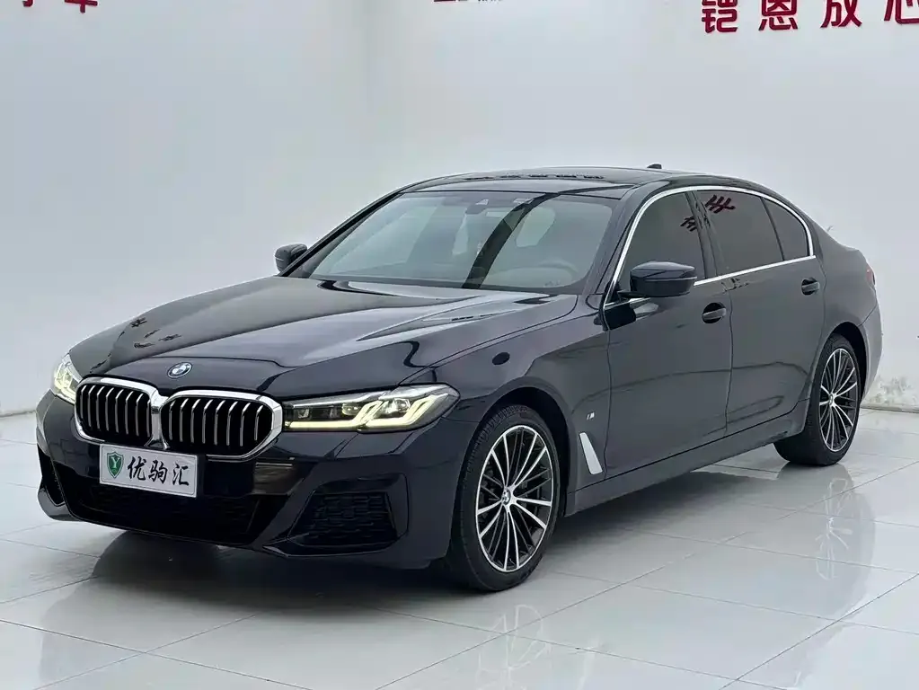 BMW 5 Series — фото 1