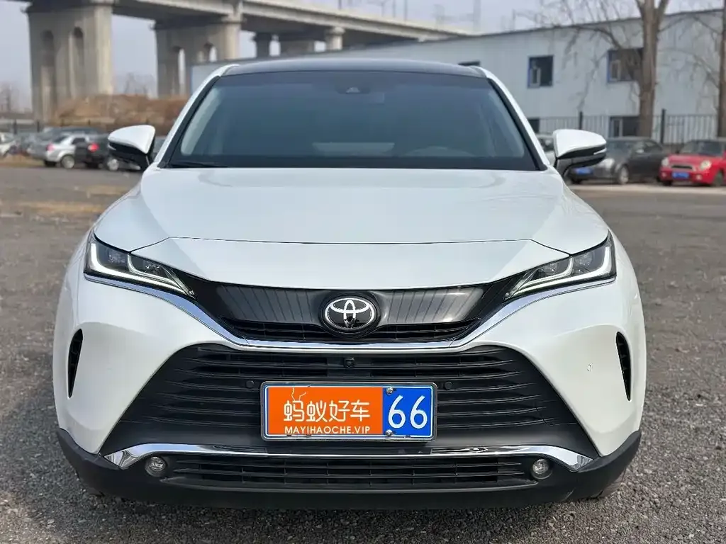 Toyota Harrier — фото 4