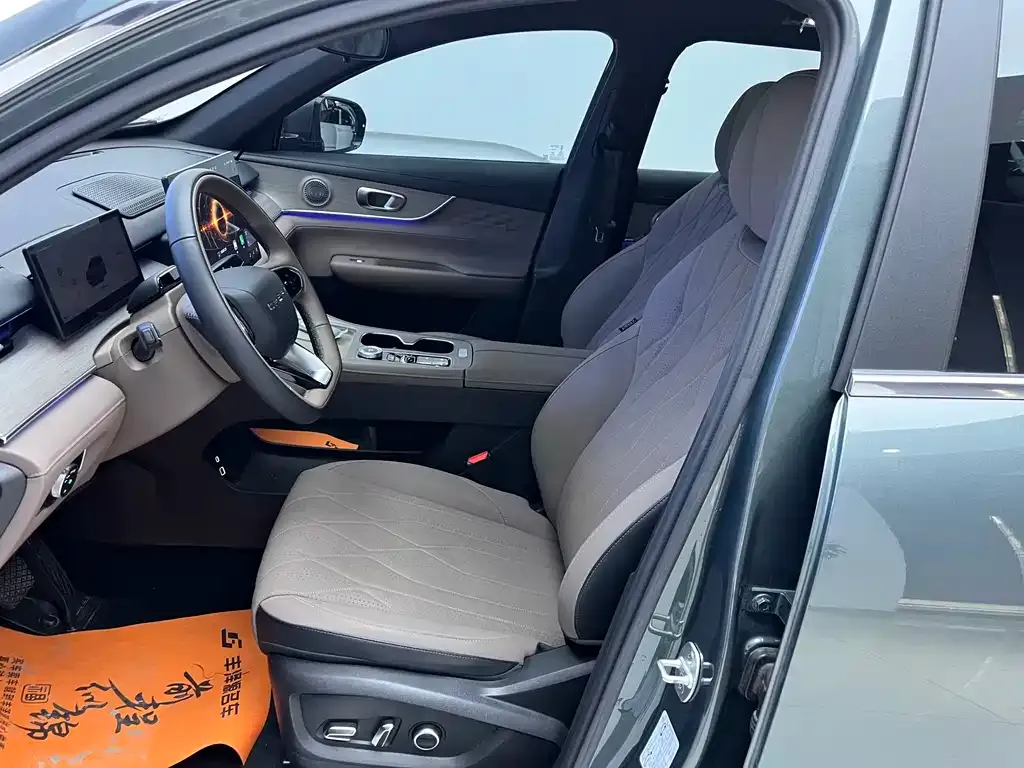 Chery Tiggo 8 PLUS — фото 7
