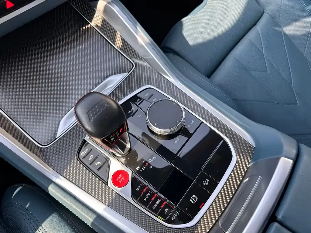 BMW XM — фото 9