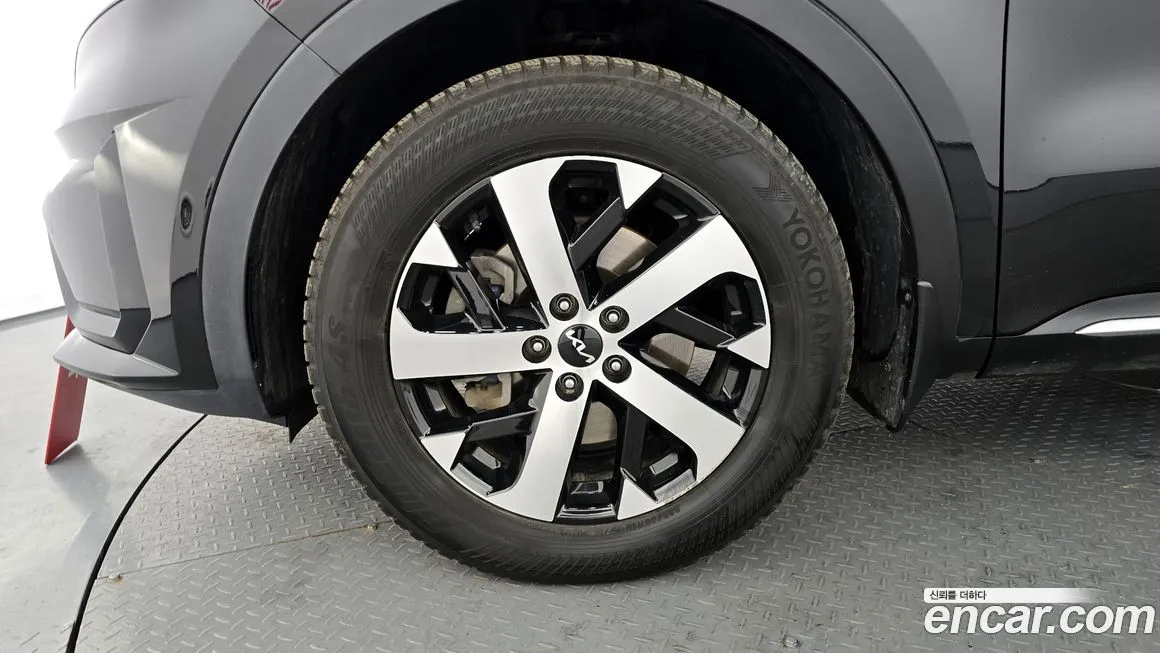 Kia Sorento — фото 10