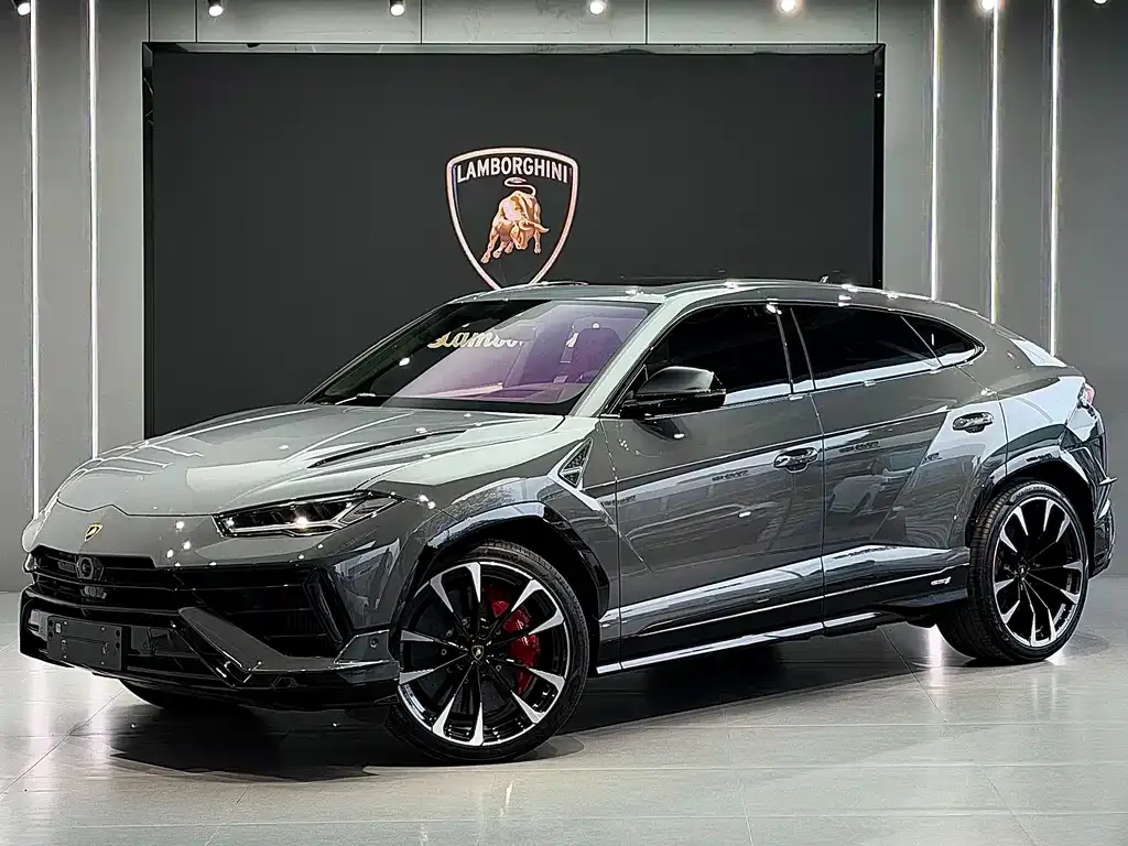 Lamborghini Urus — фото 1