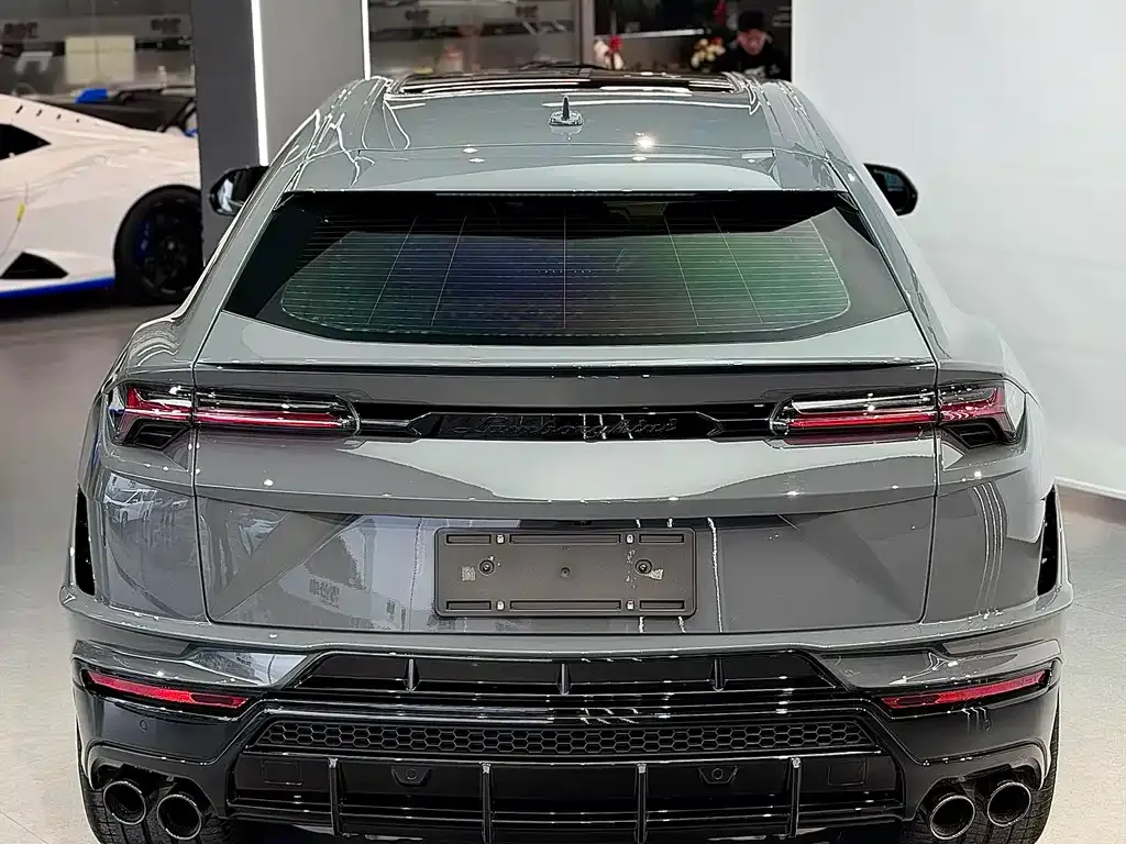 Lamborghini Urus — фото 3