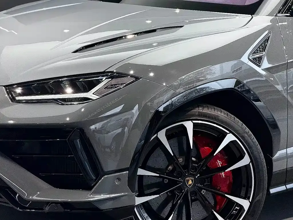 Lamborghini Urus — фото 4