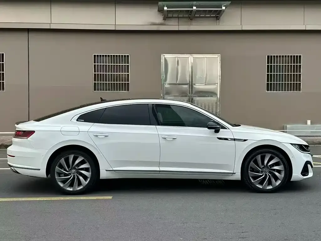 Volkswagen CC — фото 8