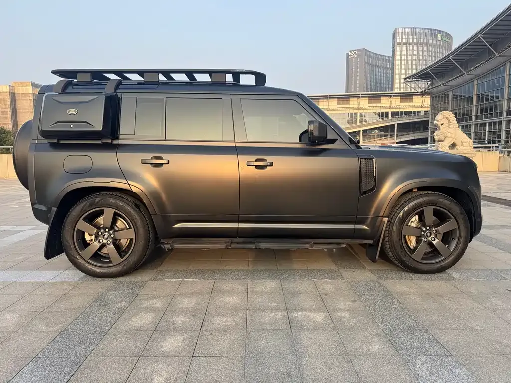 Land Rover Defender — фото 10