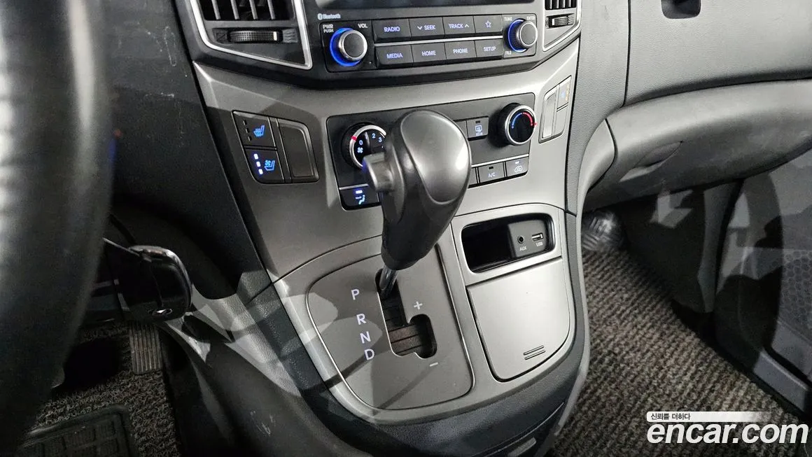 Hyundai Starex — фото 10