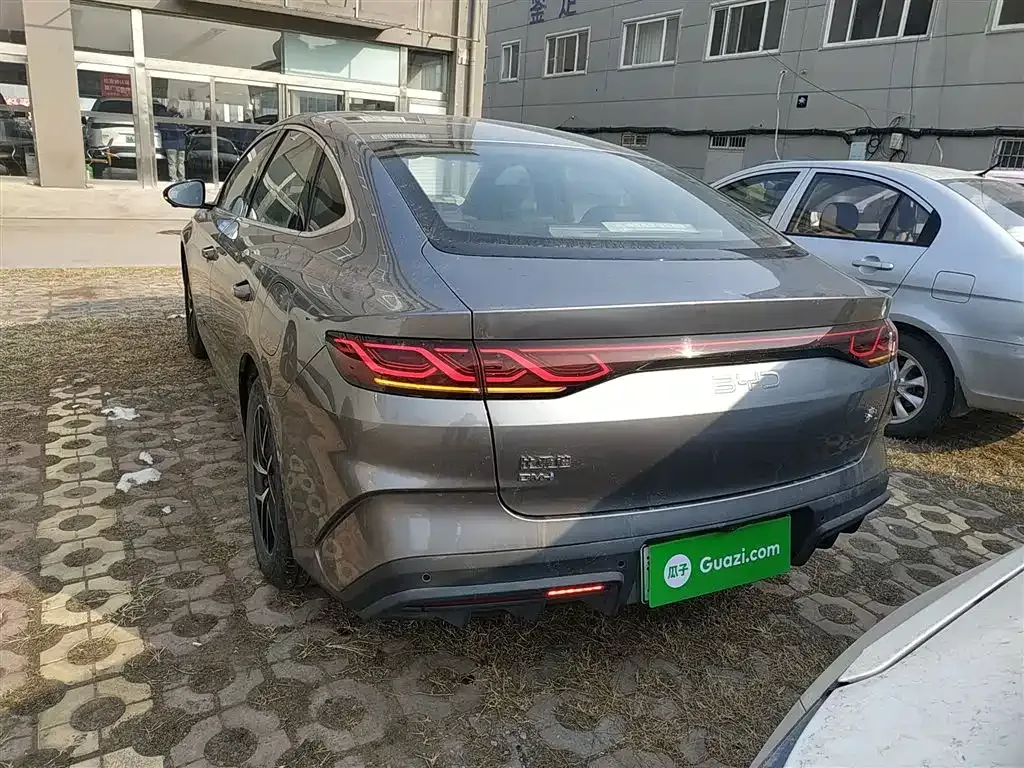 BYD Qin L — фото 10