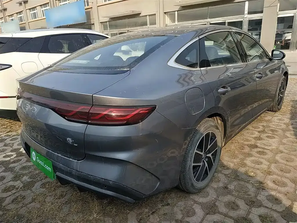 BYD Qin L — фото 8