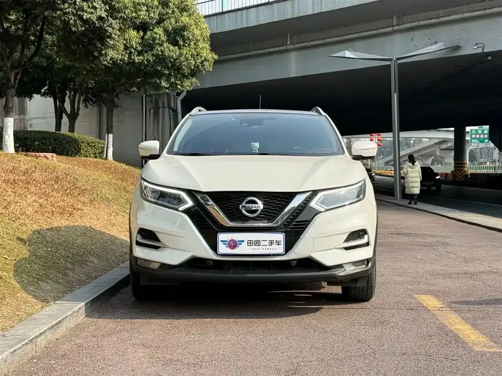 Nissan Qashqai — фото 8