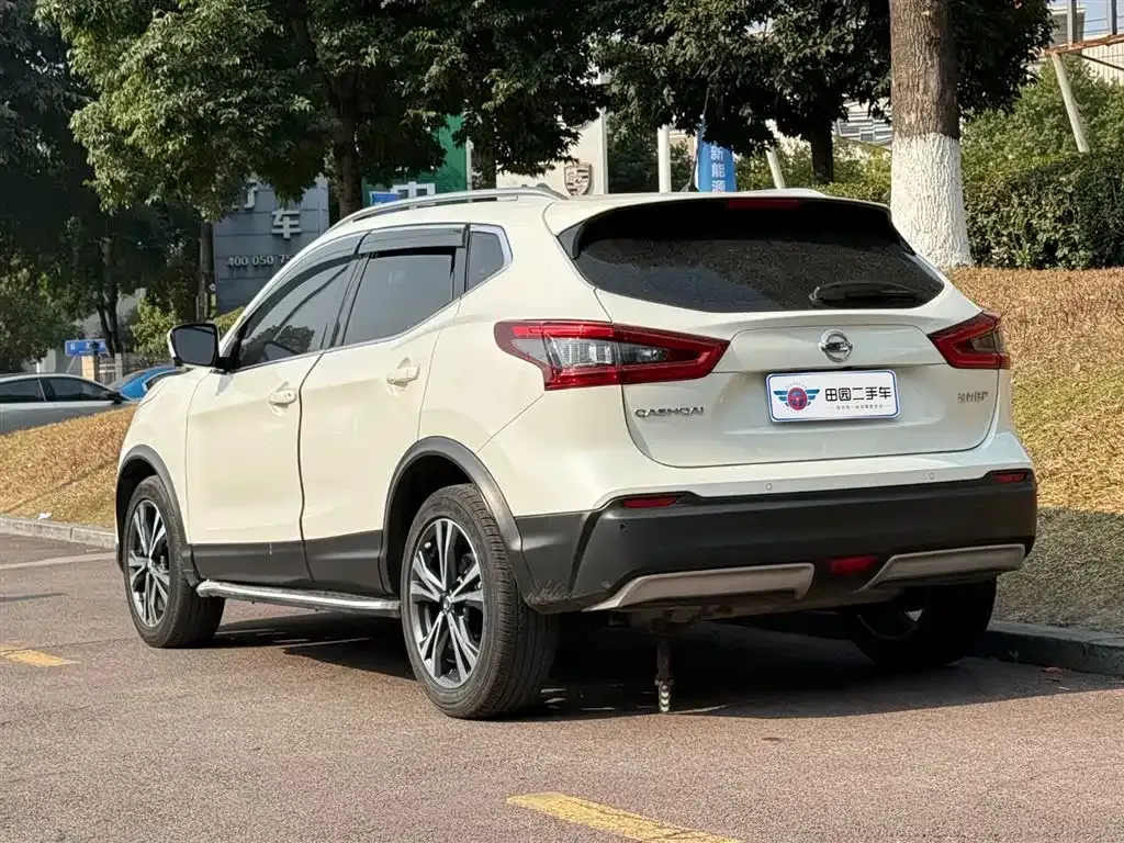 Nissan Qashqai — фото 9