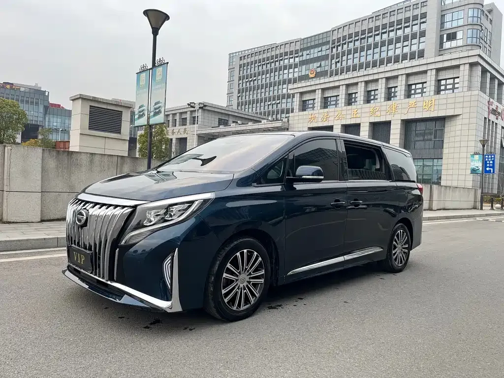 GAC Motor Trumpchi M8 — фото 1