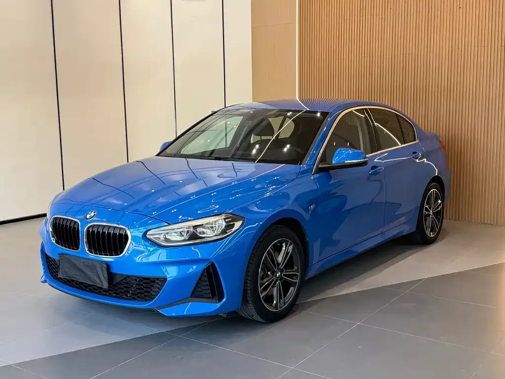 BMW 1 Series — фото 1