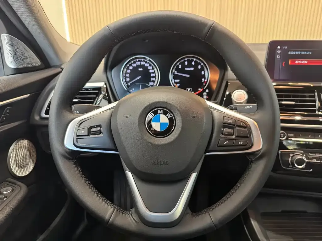 BMW 1 Series — фото 10
