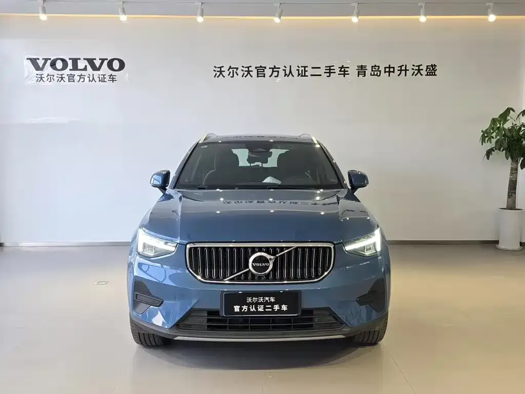 Volvo XC40 — фото 5