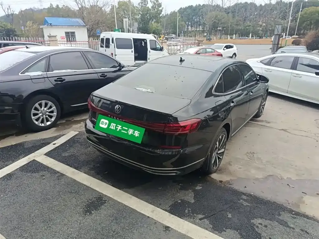 Volkswagen Passat — фото 8