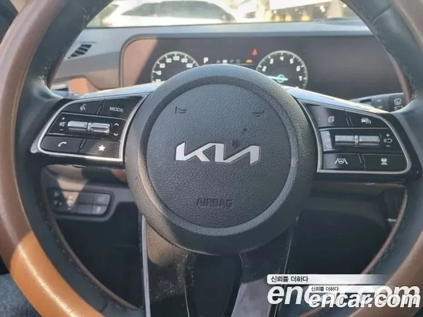 Kia Seltos — фото 8