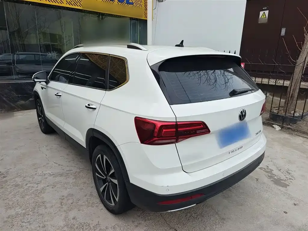 Volkswagen Tharu — фото 2