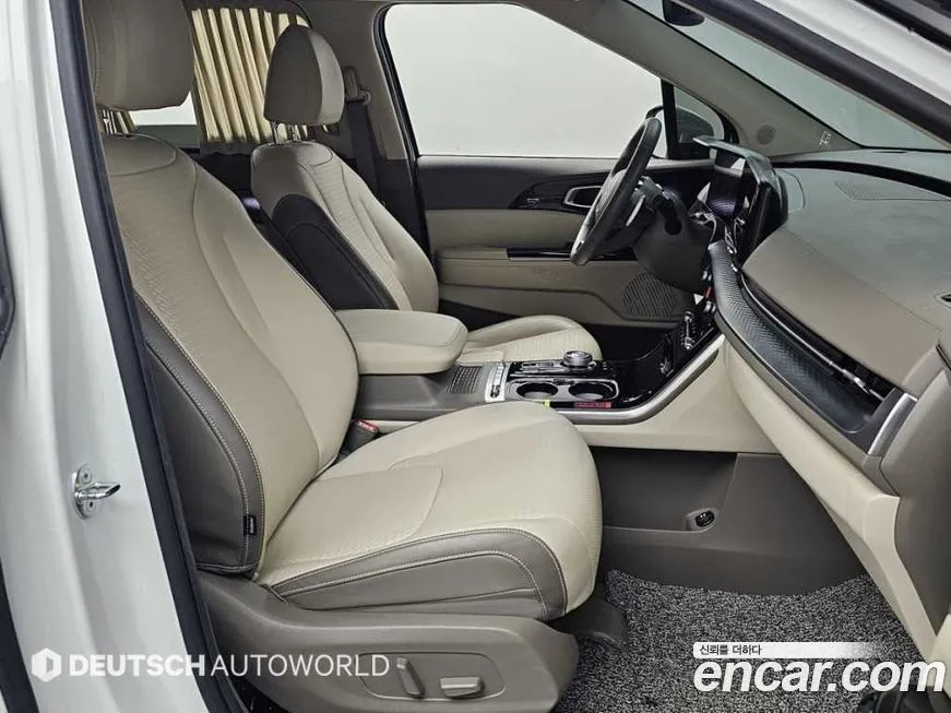 Kia Carnival — фото 10