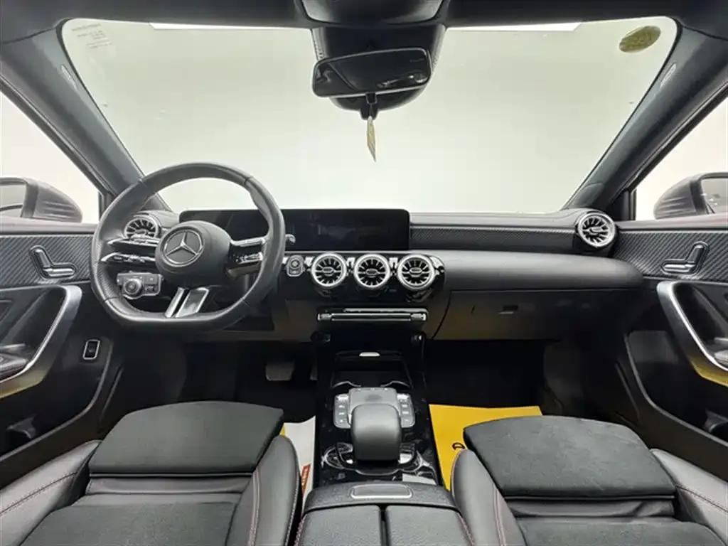 Mercedes-Benz A-Class — фото 10