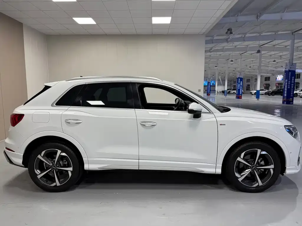 Audi Q3 — фото 5