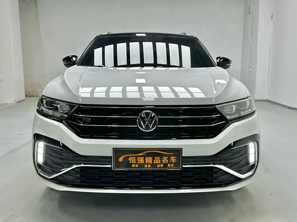 Volkswagen T-Roc — фото 2