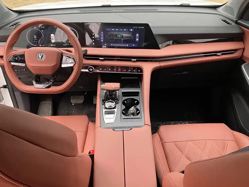 Changan CS75 PLUS iDD — фото 4