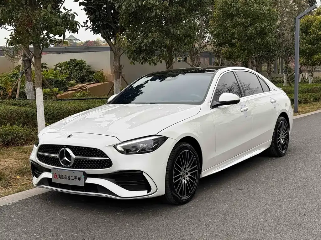Mercedes-Benz C-Class — фото 1