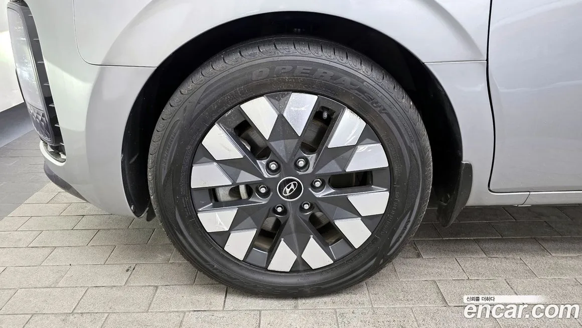 Hyundai Staria — фото 9