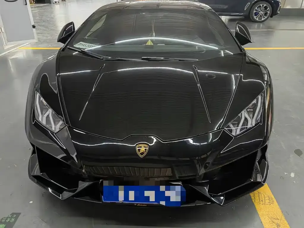 Lamborghini Huracan — фото 1