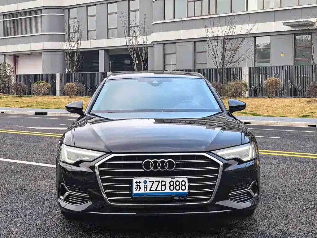 Audi A6L — фото 9