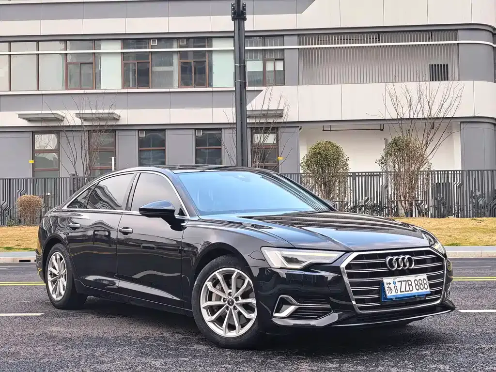 Audi A6L — фото 5