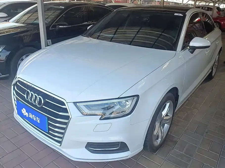 Audi A3 — фото 1