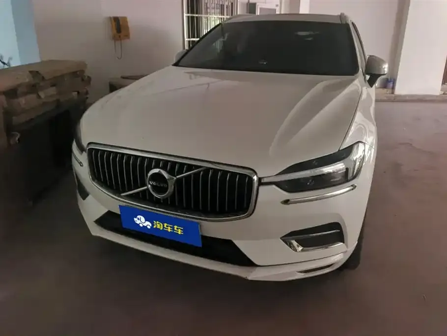 Volvo XC60 — фото 6