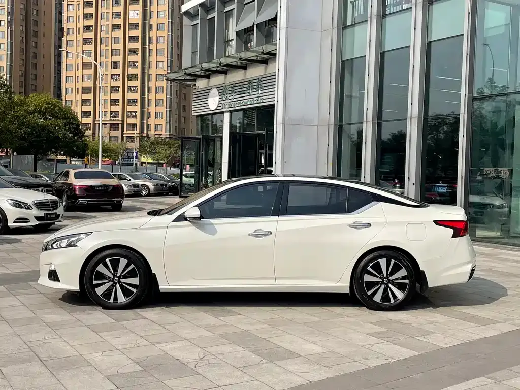 Nissan Teana — фото 6