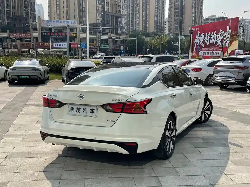 Nissan Teana — фото 3