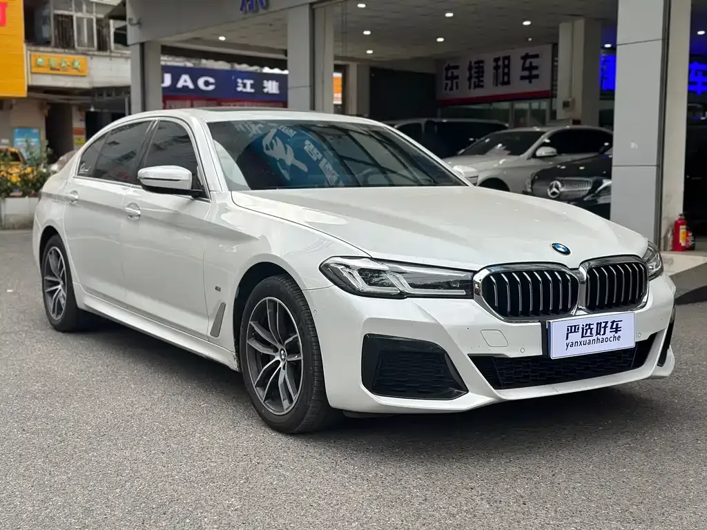 BMW 5 Series — фото 10