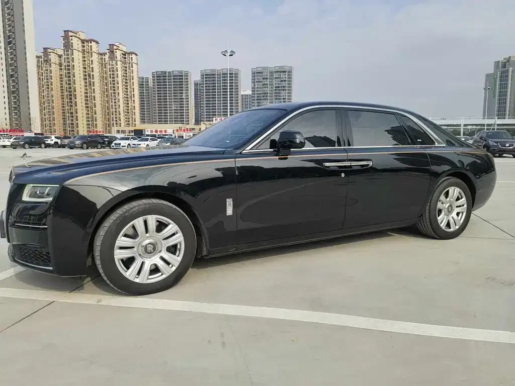 Rolls-Royce Ghost — фото 6