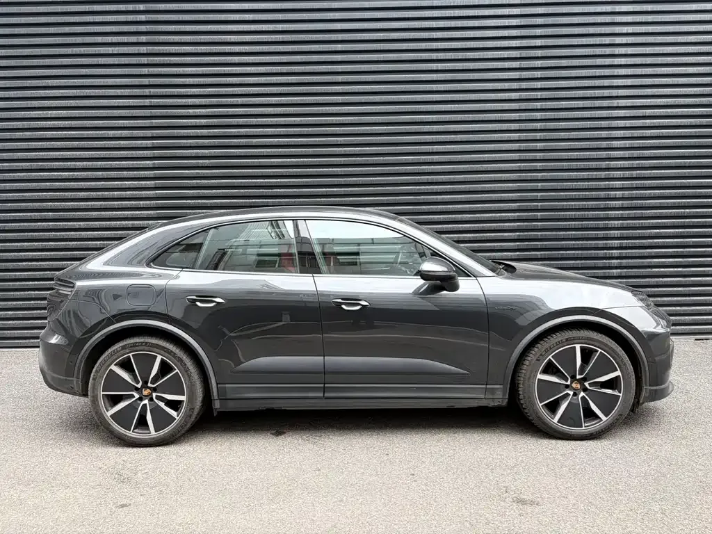 Porsche Macan EV — фото 10