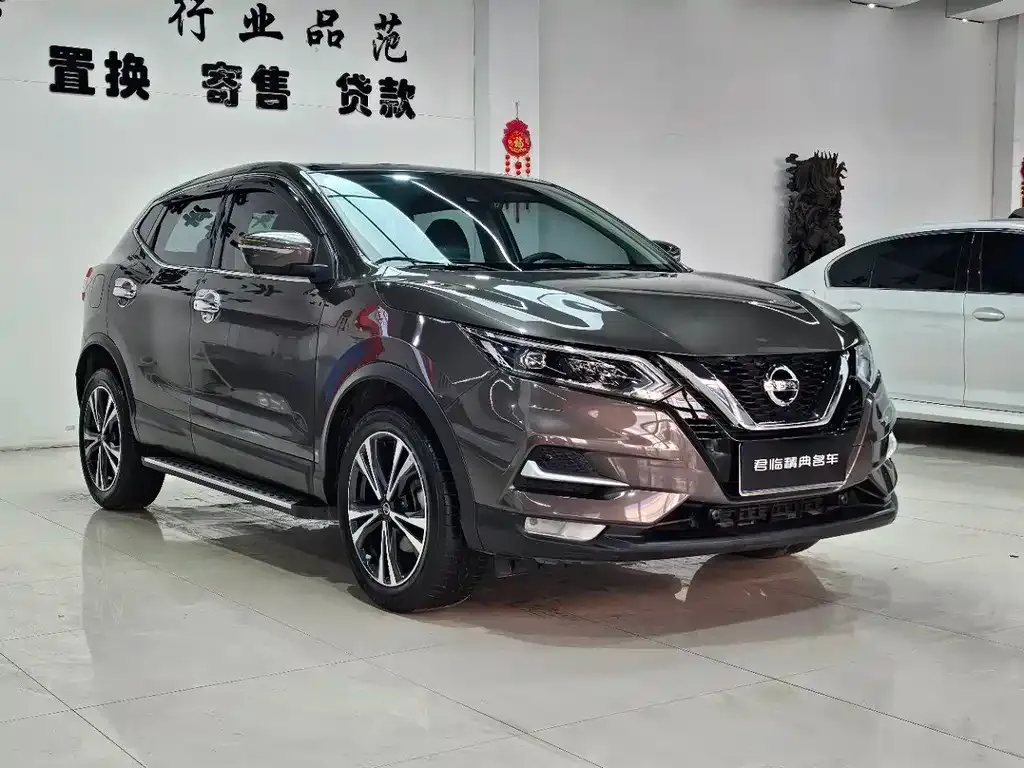 Nissan Qashqai — фото 8