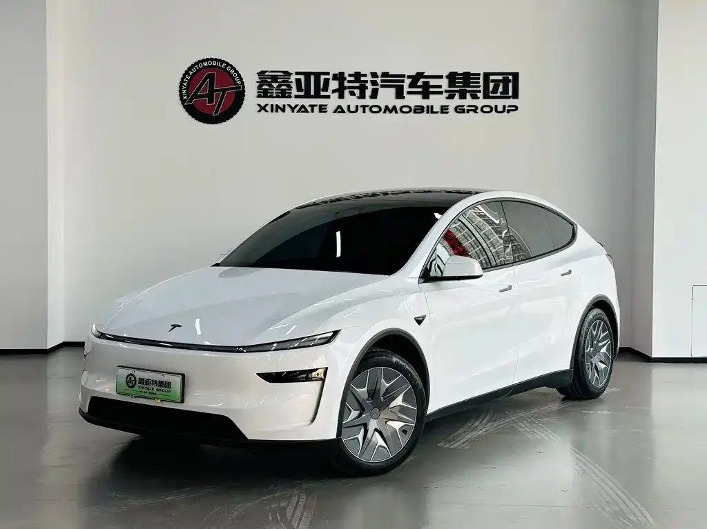 Tesla Model Y L — фото 2