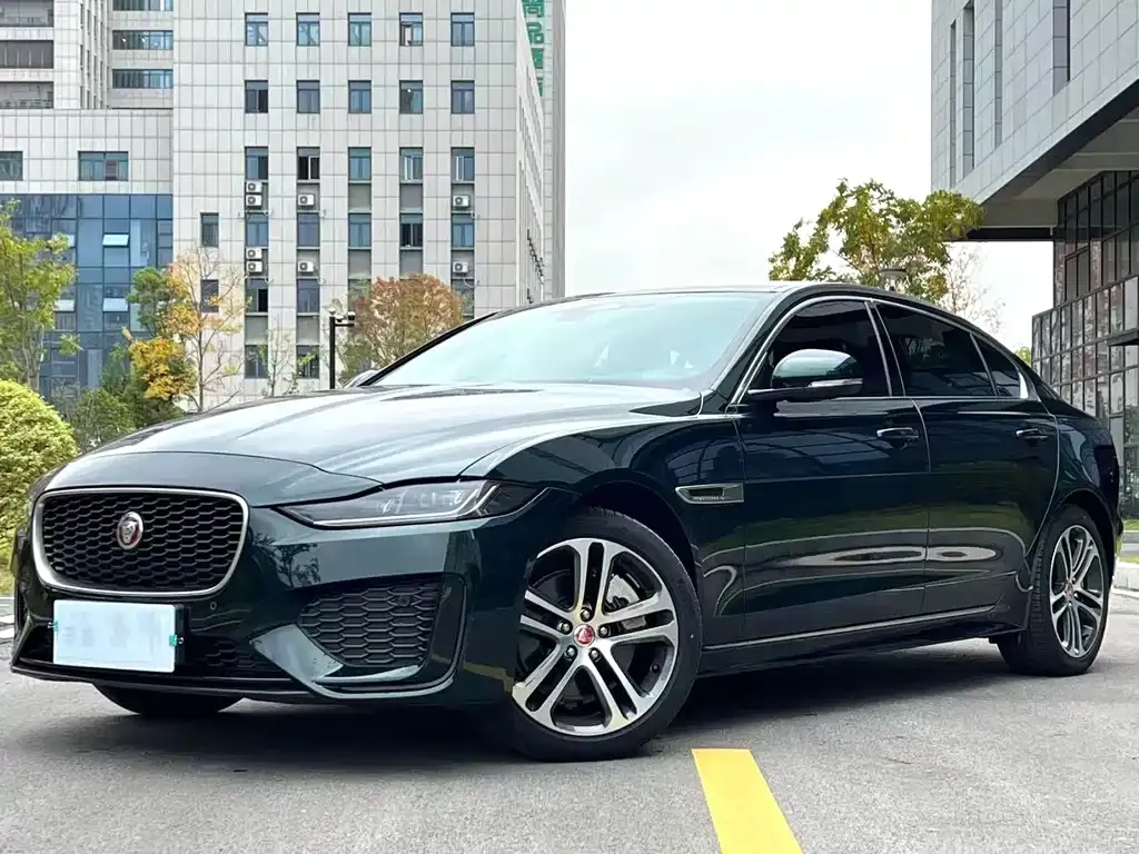 Jaguar XEL — фото 1