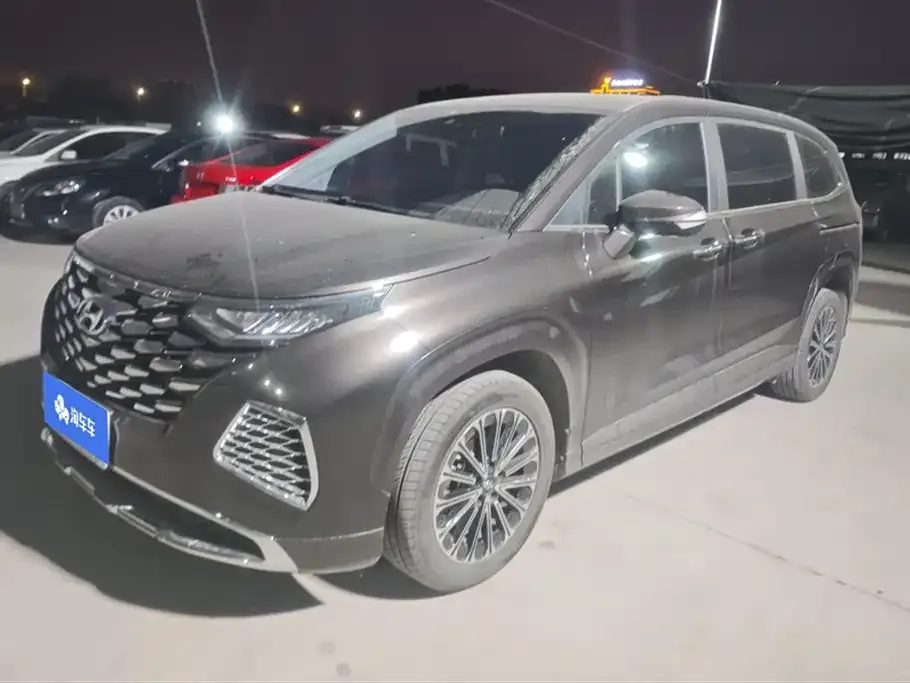 Hyundai Custo — фото 1