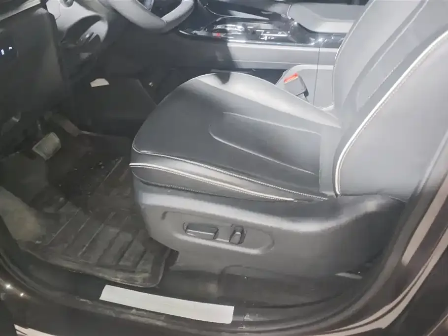 Hyundai Custo — фото 10
