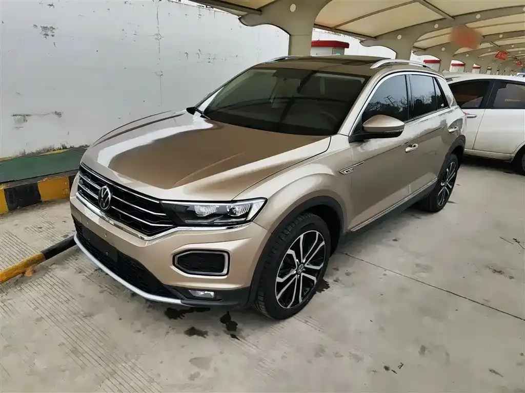 Volkswagen T-Roc — фото 8